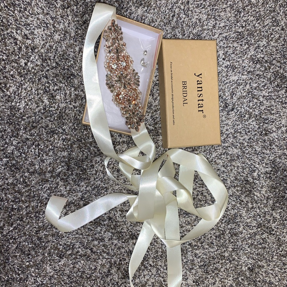 Bridal belt (rose gold)